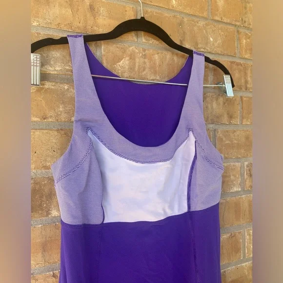 Lululemon Run: Ta Ta Topper Cool Breeze / Wee Stripe Bruised Berry, Size 8 - Picture 4 of 8
